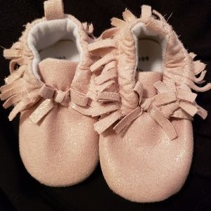 Super cute little girl moccasin shoes. Barely worn
